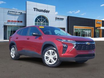 Used 2025 Chevrolet Trax LS