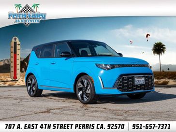 Surf Blue w/Black Roof