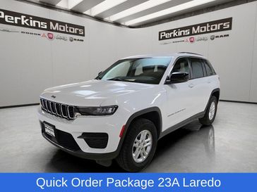Used 2023 Jeep Grand Cherokee Laredo