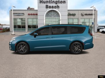 2023 Chrysler Pacifica Limited AWD