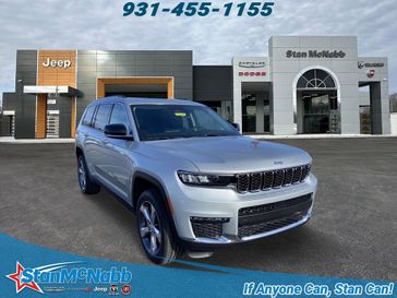 2024 Jeep Grand Cherokee L Limited 4x4 in a Silver Zynith exterior color and Global Blackinterior. Stan McNabb Chrysler Dodge Jeep Ram FIAT 931-408-9662 