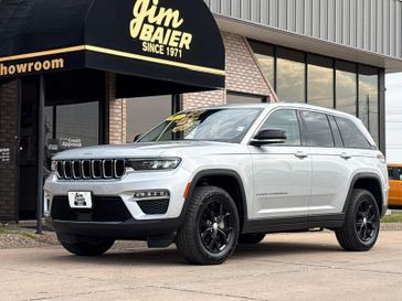 Used 2023 Jeep Grand Cherokee Limited