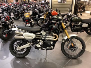 2025 Triumph Scrambler 1200 Xe 