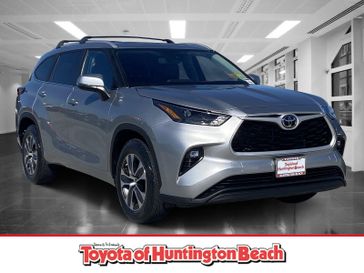 Used 2023 Toyota Highlander XLE