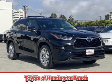 Used 2023 Toyota Highlander Limited