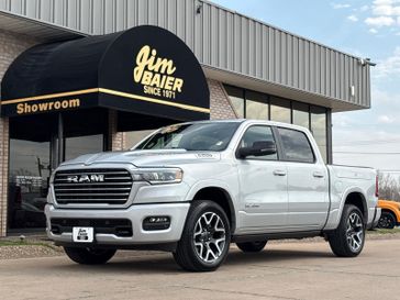 New 2026 RAM 1500 Laramie Crew Cab 4x4 5'7' Box