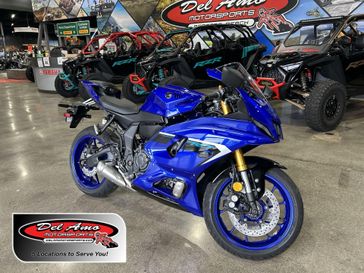 2025 Yamaha YZF-R7  in a TEAM YAMAHA BLUE exterior color. Del Amo Motorsports of Redondo Beach (424) 390-7811 delamomotorsports.com 
