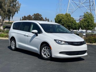 2022 Chrysler Voyager C