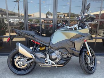 2025 Ducati MULTISTRADA V2S 896 