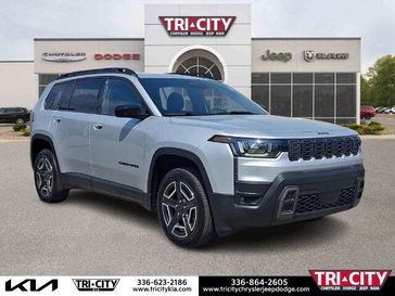 New 2026 Jeep Cherokee Laredo 4x4