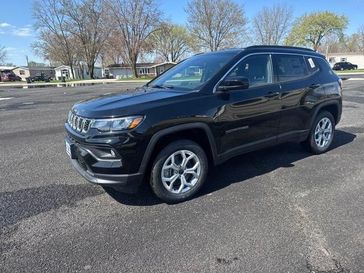 New 2025 Jeep Compass Latitude 4x4