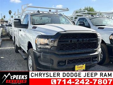 2023 RAM 3500 Tradesman Chassis Regular Cab 4x2 60' Ca