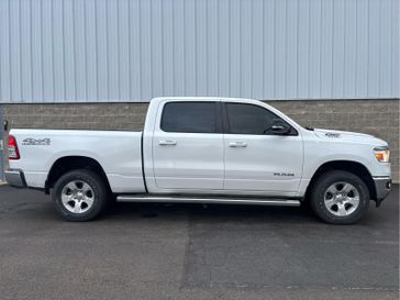 2022 RAM 1500 Big Horn 4x4 Crew Cab 64 Box