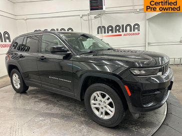 Used 2023 Jeep Grand Cherokee Laredo