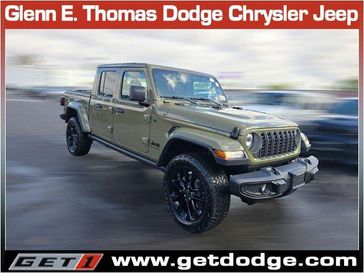 2025 Jeep Gladiator Nighthawk 4x4