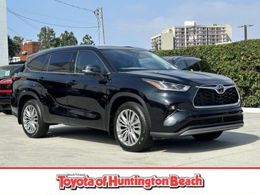 New 2025 Toyota Highlander Platinum