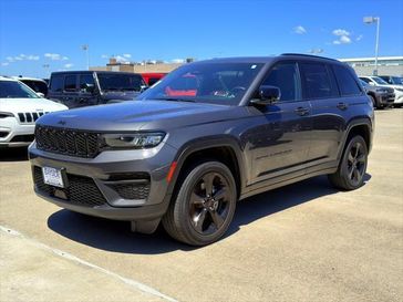 Used 2023 Jeep Grand Cherokee Altitude 4x4