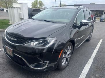 Used 2017 Chrysler Pacifica Limited