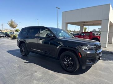 New 2025 Jeep Grand Cherokee L Altitude 4x4