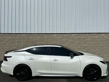 2021 Nissan Maxima SR