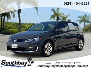 Used 2018 Volkswagen e-Golf 4-Door SE