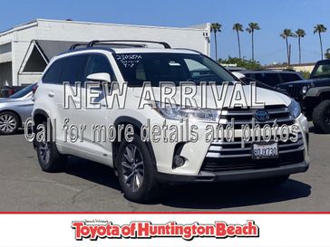Used 2018 Toyota Highlander Hybrid XLE