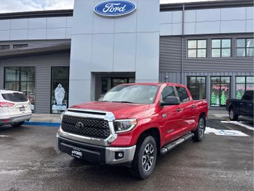 2018 Toyota Tundra SR5's photo