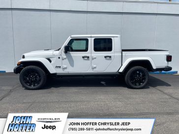 New 2025 Jeep Gladiator Nighthawk 4x4