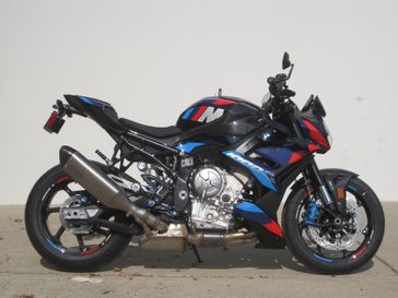 2026 BMW M 1000 R