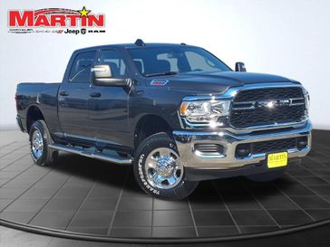 2024 RAM 2500 Tradesman Crew Cab 4x4 6'4' Box