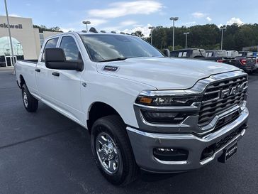 New 2027 RAM 2500 Tradesman Crew Cab 4x4 8' Box