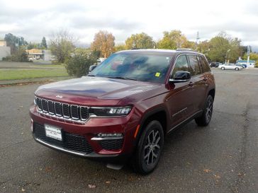 New 2025 Jeep Grand Cherokee Limited 4x4