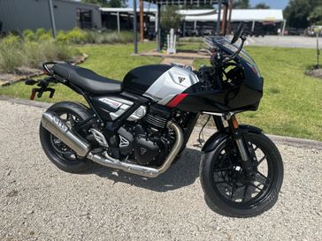 New 2026 Triumph Thruxton 400 