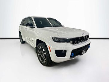2024 Jeep Grand Cherokee Overland 4xe in a Bright White Clear Coat exterior color and Global Blackinterior. Sheridan Motors CDJR 307-218-2217 sheridanmotor.com 