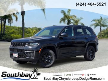 New 2026 Jeep Grand Cherokee Laredo Altitude 4x2