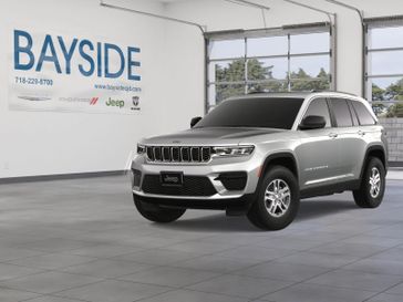 2025 Jeep Grand Cherokee Laredo 4x4