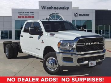2024 RAM 3500 Slt Crew Cab Chassis 4x4 60' Ca in a Bright White Clear Coat exterior color. Wischnewsky Dodge 936-755-5310 wischnewskydodge.com 