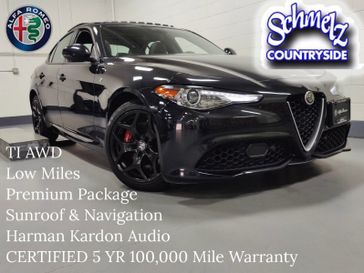 2022 Alfa Romeo Giulia Ti Premium AWD w/Sunroof & Nav