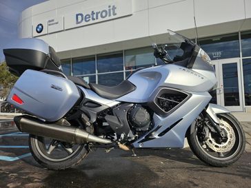 Used 2013 Triumph TROPHY SE 