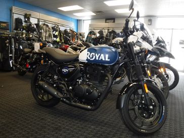 2023 Royal Enfield HUNTER 350 in a REBEL BLUE exterior color. Engle Motors (816) 241-7554 englemotors.com 