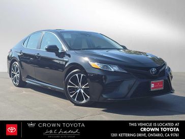 Used 2020 Toyota Camry Hybrid SE