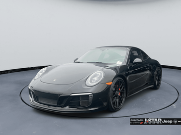2019 Porsche 911 Carrera 4 GTS