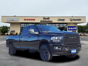 2024 RAM 3500 Lone Star Crew Cab 4x4 8' Box