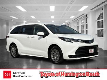 Used 2025 Toyota Sienna LE