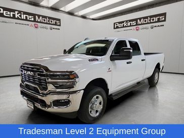 New 2026 RAM 2500 Tradesman Crew Cab 4x4 8' Box