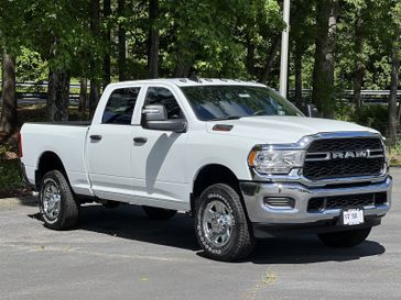 2024 RAM 2500 Tradesman Crew Cab 4x4 6'4' Box