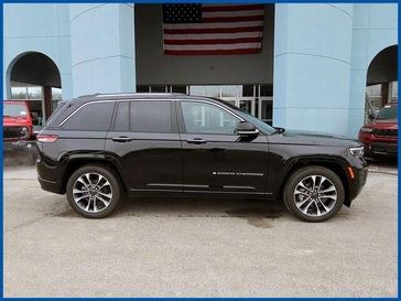 Used 2023 Jeep Grand Cherokee Overland