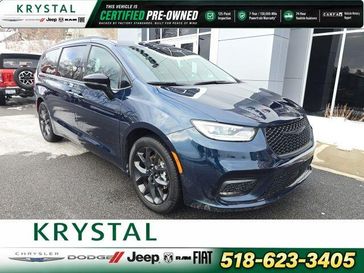 Used 2024 Chrysler Pacifica Touring L