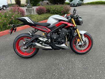 New 2026 Triumph STREET TRIPLE 765 RX 