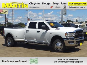 2024 RAM 3500 Tradesman Crew Cab 4x4 8' Box